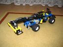 reach_stacker_004.jpg