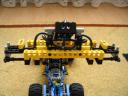 reach_stacker_017.jpg