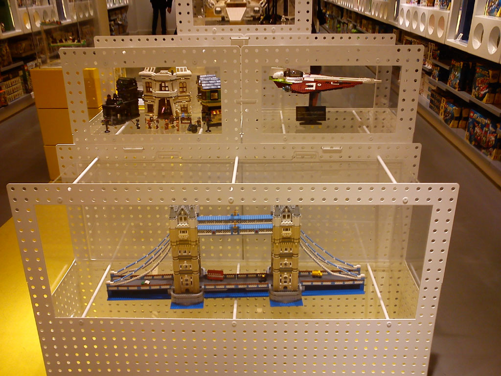 legoshop01.jpg