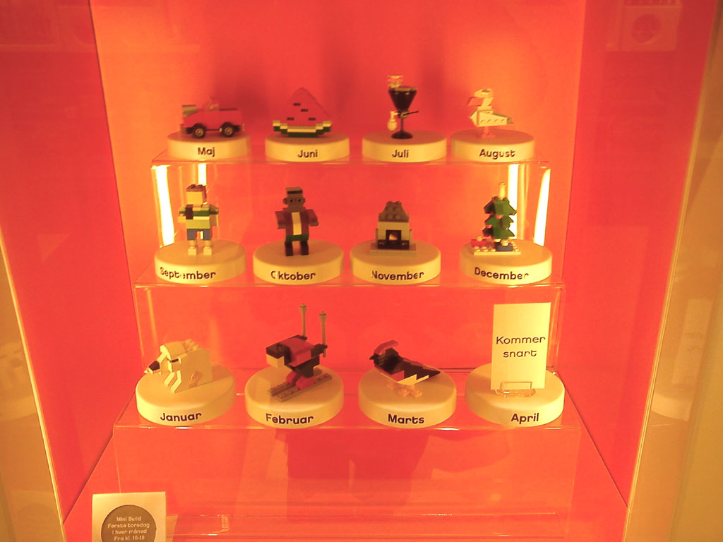 legoshop02.jpg