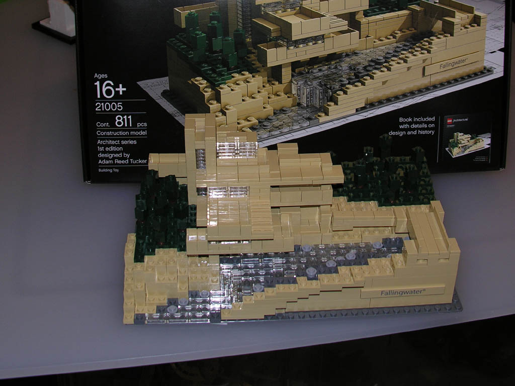 06_fallingwater.jpg