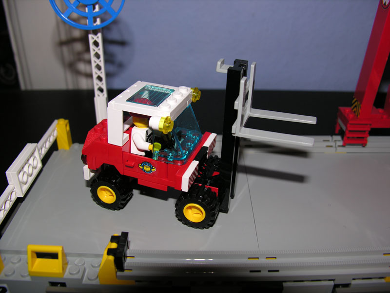 6542_forklift1.jpg