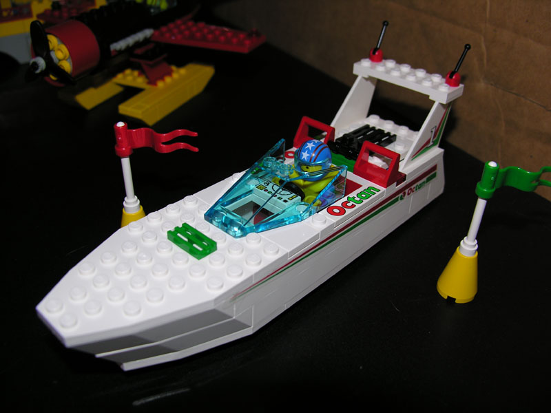 6543_octanspeedboat.jpg
