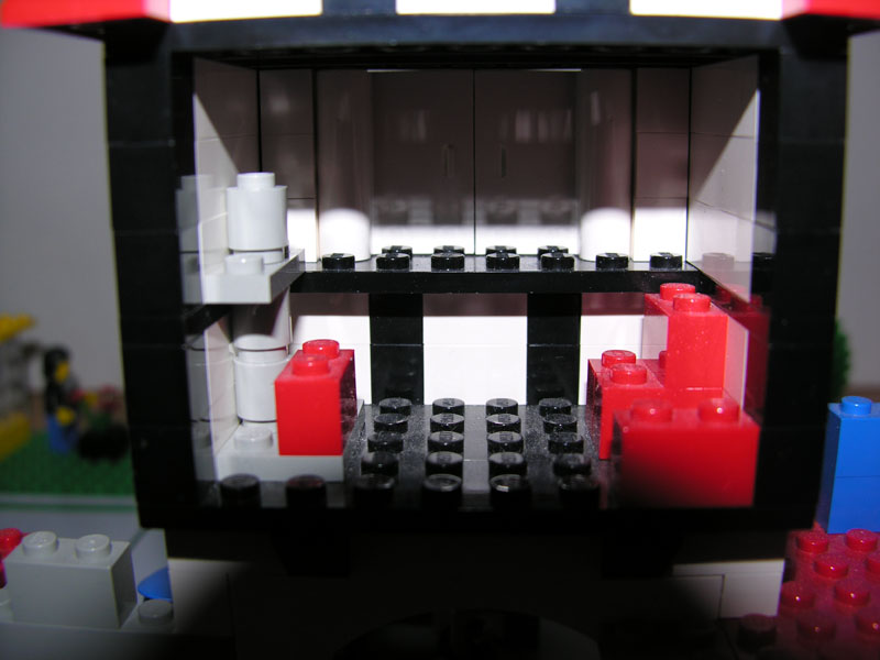 08_1589_back2.jpg