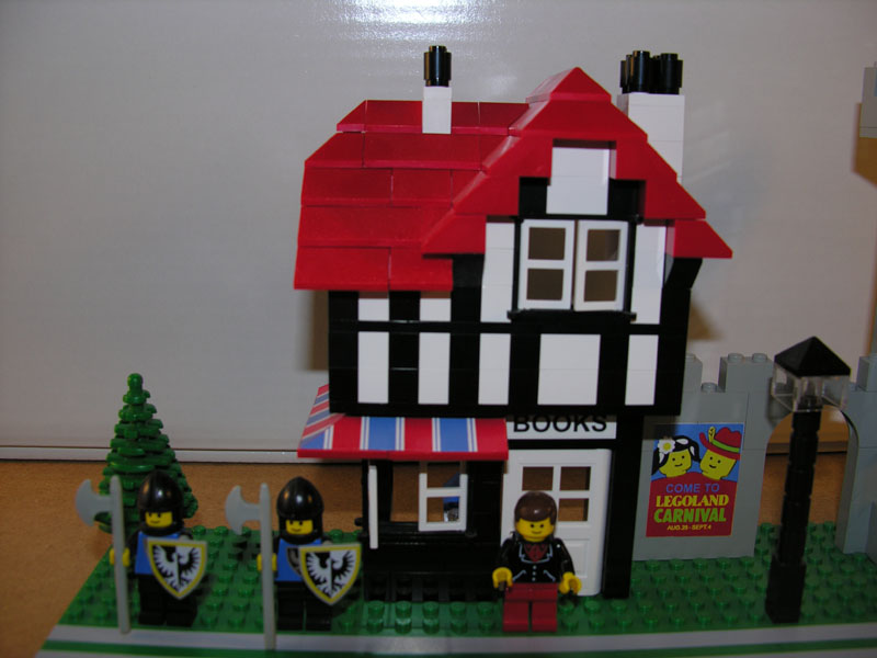 07_house_front.jpg