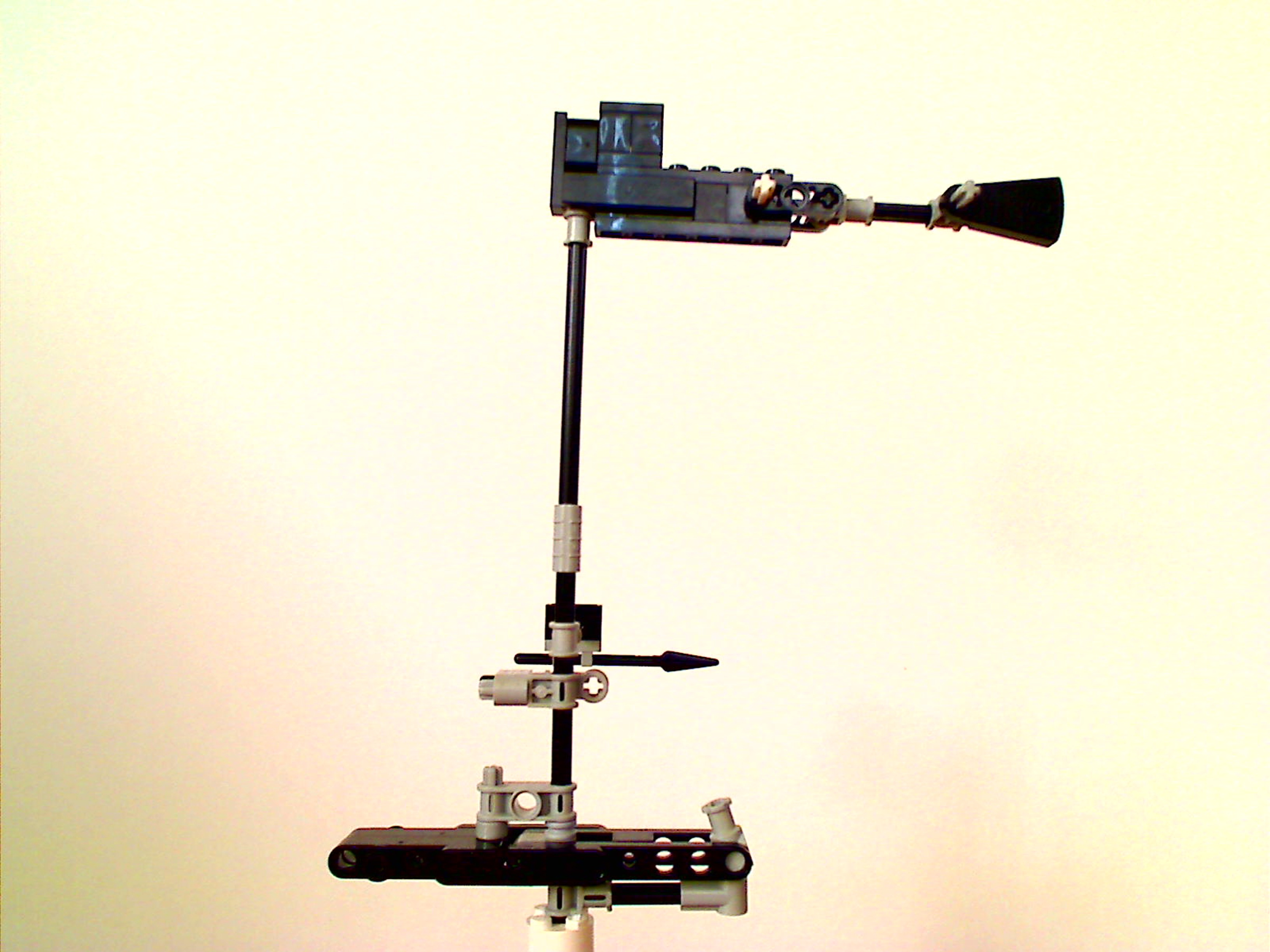 06_clock_v2_gravity_arm.jpg
