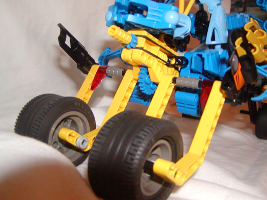 km_back_wheels.jpg