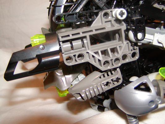 front_batteries_side_closeup2.jpg