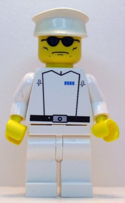 6004_sub-lieutenant_2_-_fig.jpg