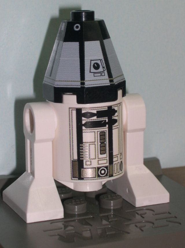 r4-m9_side.jpg