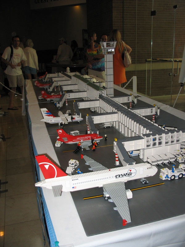 brickfair29.jpg
