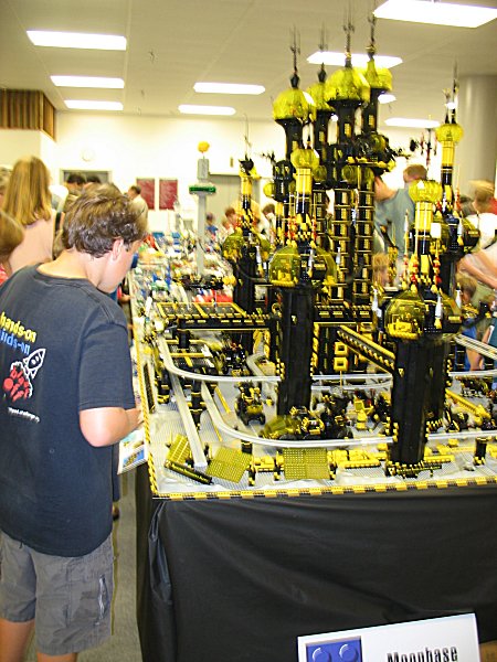 legos1.jpg