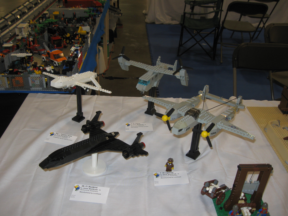 brickfair10_135.jpg