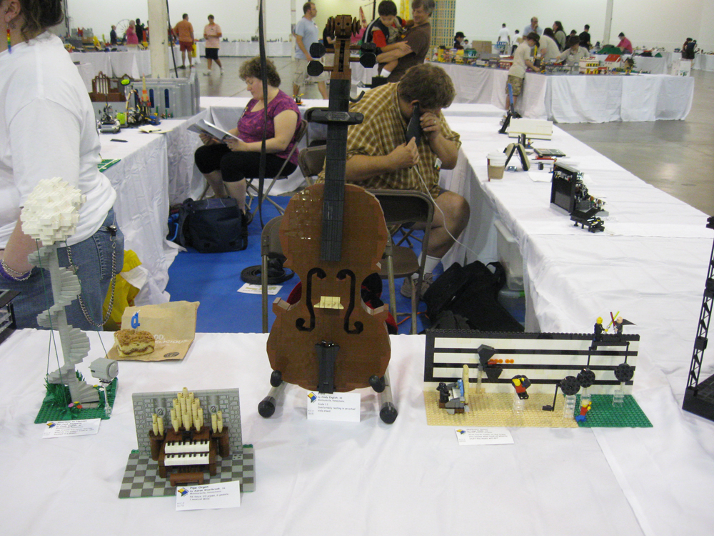 brickfair10_352.jpg