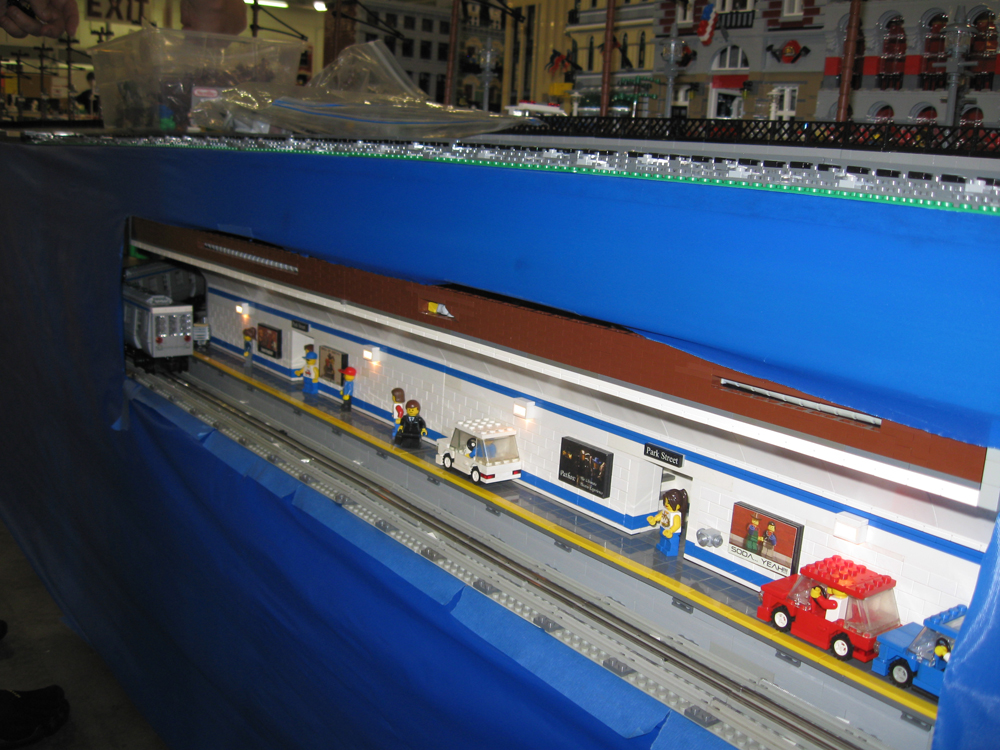 brickfair10_381.jpg