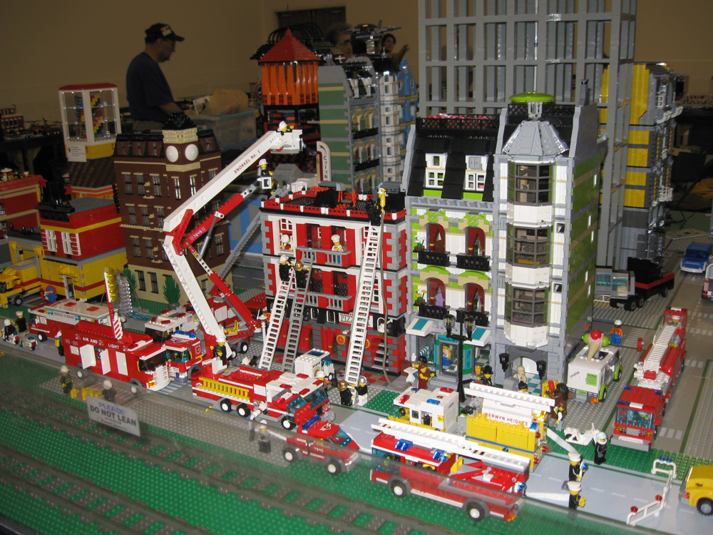 brickfair10_55.jpg