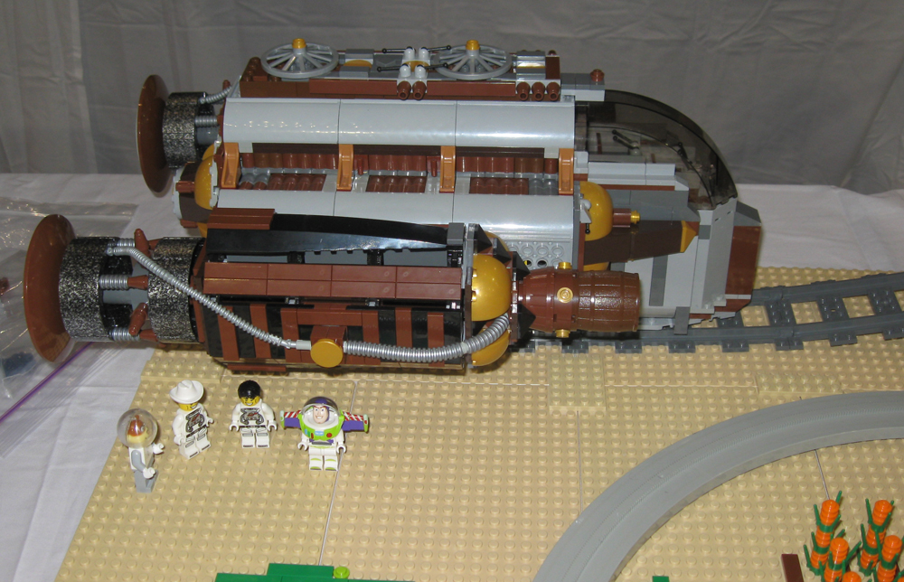 brickfair11_017.jpg