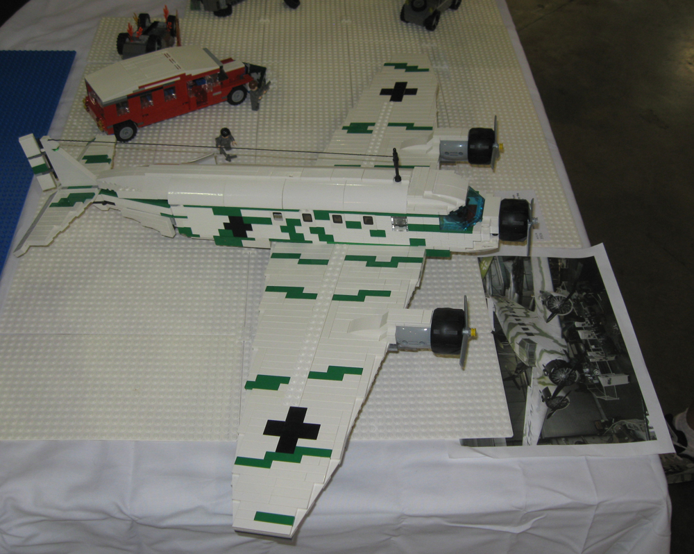 brickfair11_027.jpg