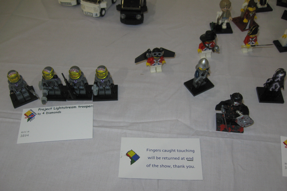 brickfair11_081.jpg