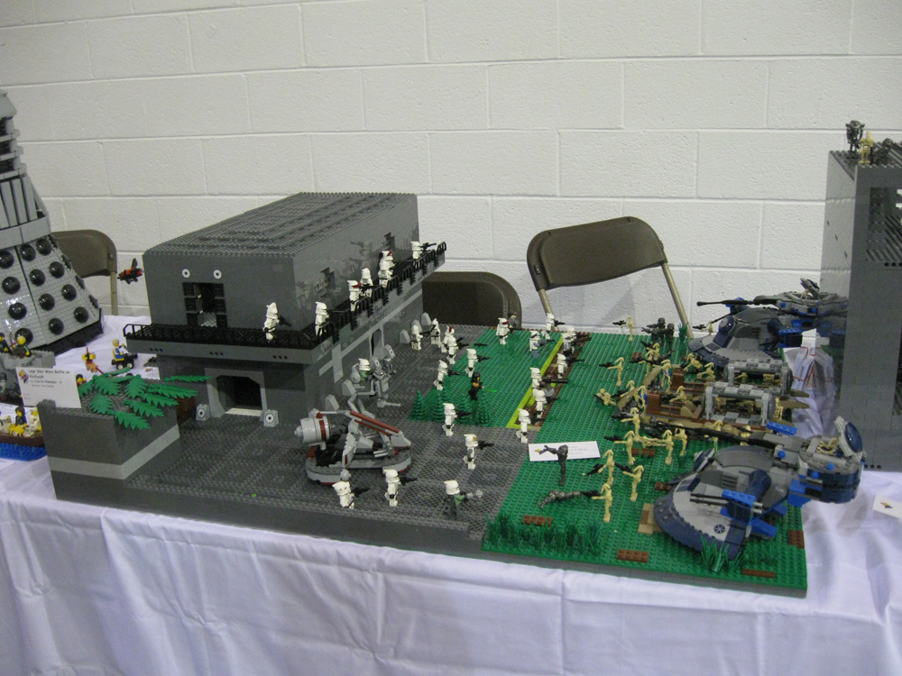 brickfair11_109.jpg