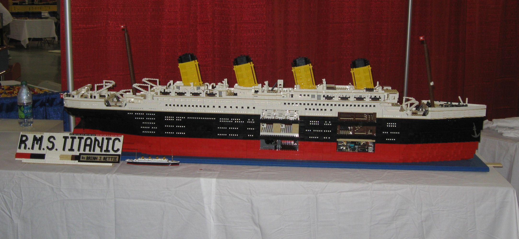 brickfair11_333.jpg