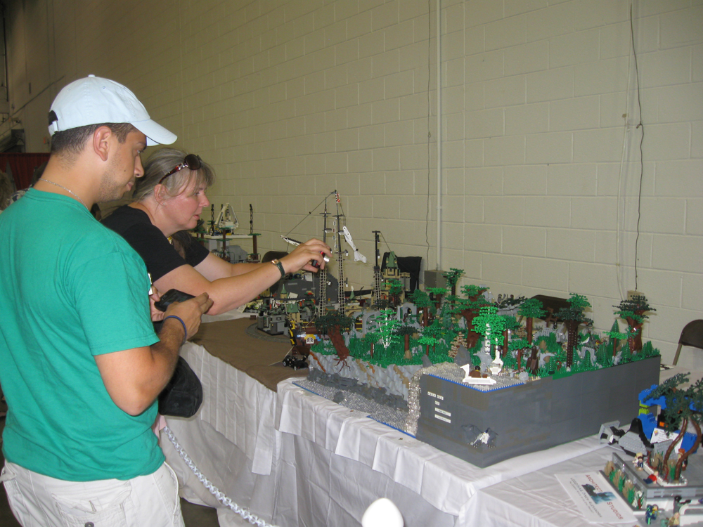 brickfair11_464.jpg