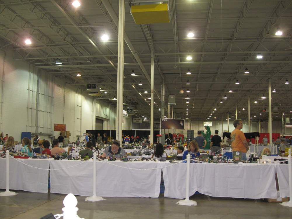 brickfair11_696.jpg