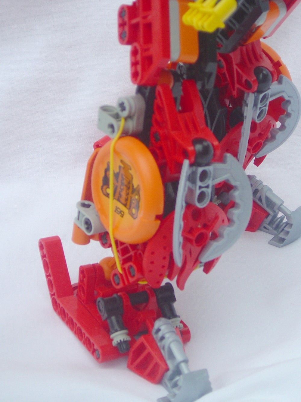 first_bionicle_mecha_004.jpg