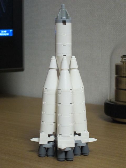 sputnik_rocket_01_00.jpg