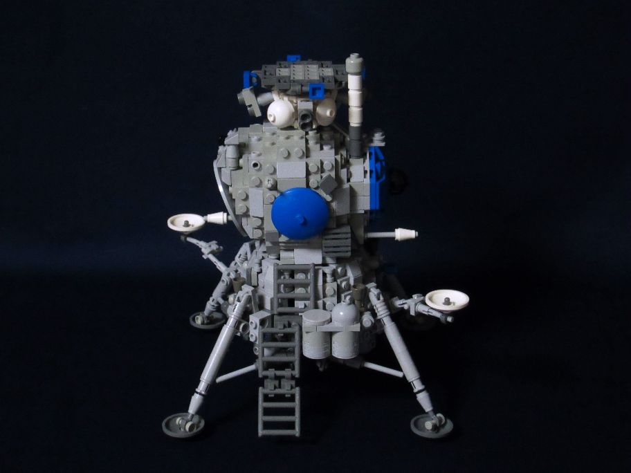 lk-moonlander-01-02.jpg