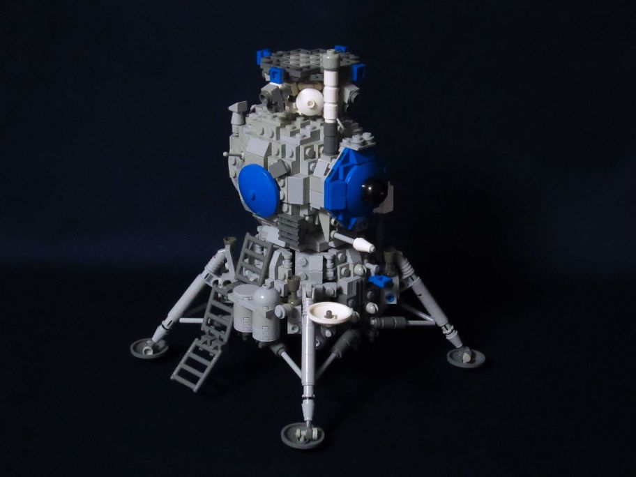lk-moonlander-01-03.jpg