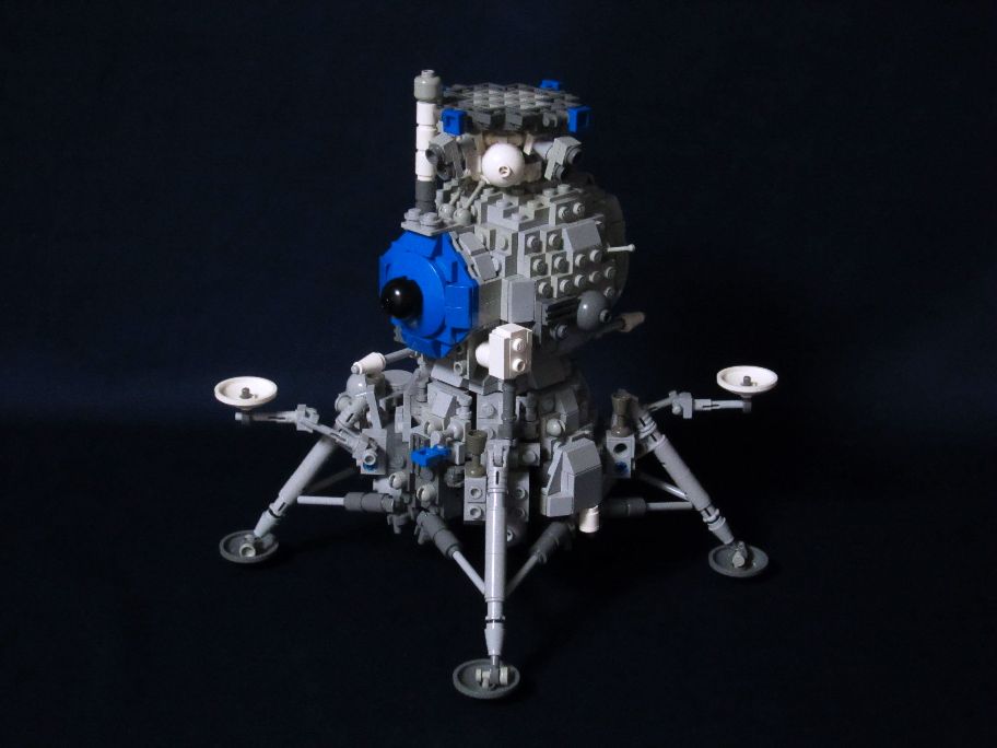 lk-moonlander-01-05.jpg