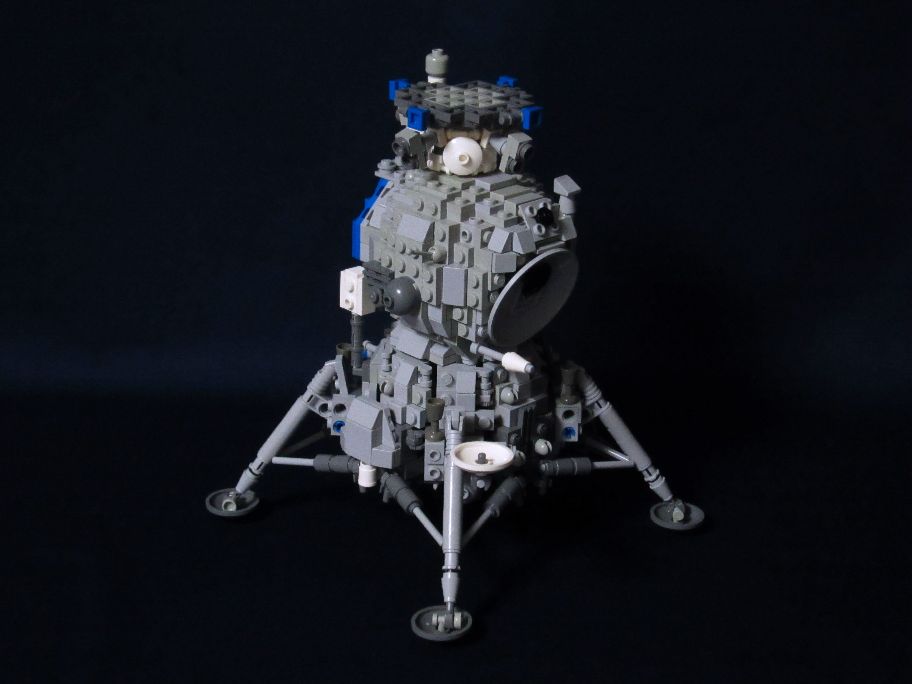 lk-moonlander-01-07.jpg