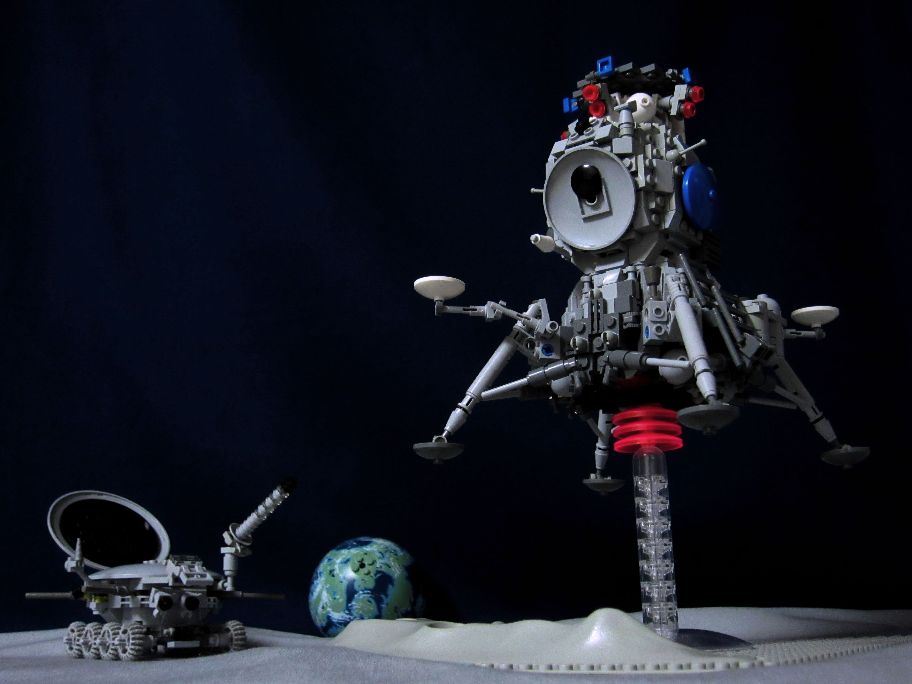 lk-moonlander-02-02-landing.jpg