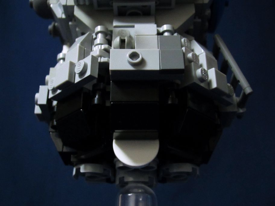 lk-moonlander-05-04-details-blocke.jpg