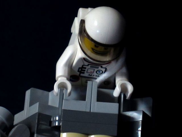 voskhod-spaceship-03-00-eva.jpg