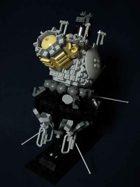 voskhod-spaceship-05-00-process.jpg