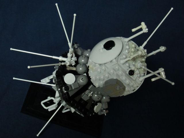 vostok-spaceship-1-5.jpg