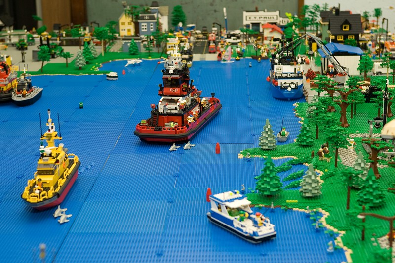 brickshow08_01.jpg