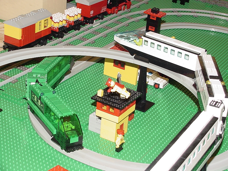 monorails.jpg