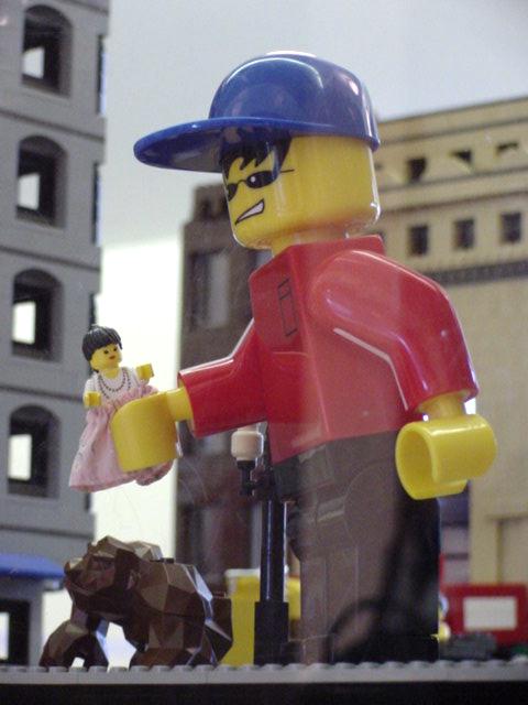 attack_of_50ft_minifig.jpg