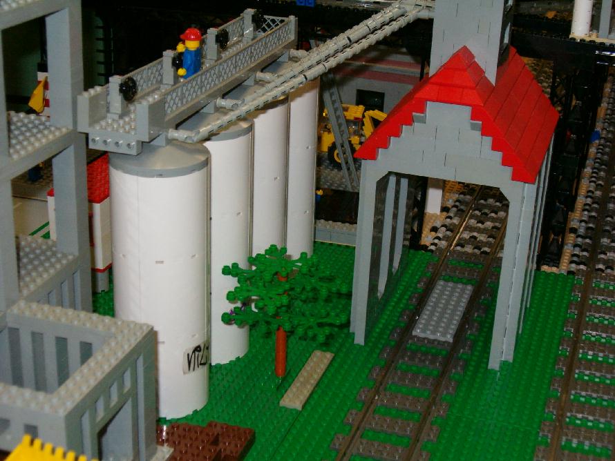 silos.jpg
