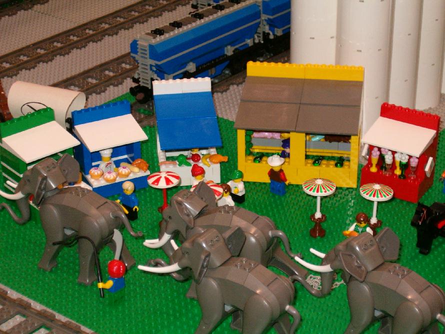elephants.jpg
