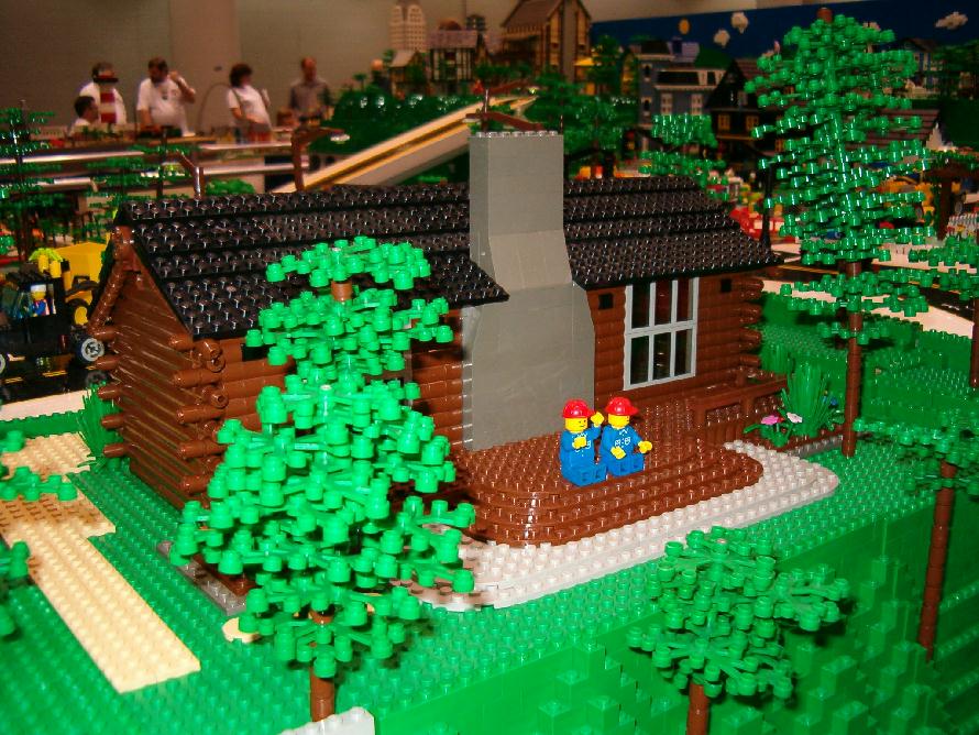 log_cabin_back.jpg