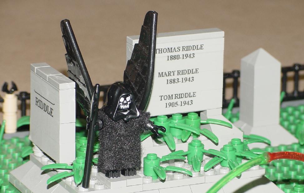 riddles_grave.jpg