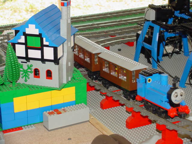 abs_thomas.jpg