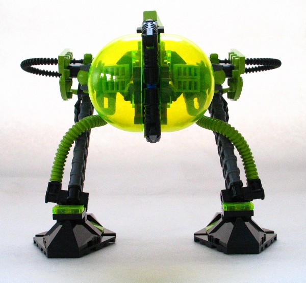 alien_racer_mech_001.jpg