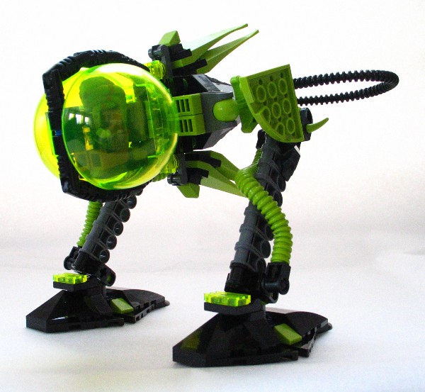 alien_racer_mech_002.jpg
