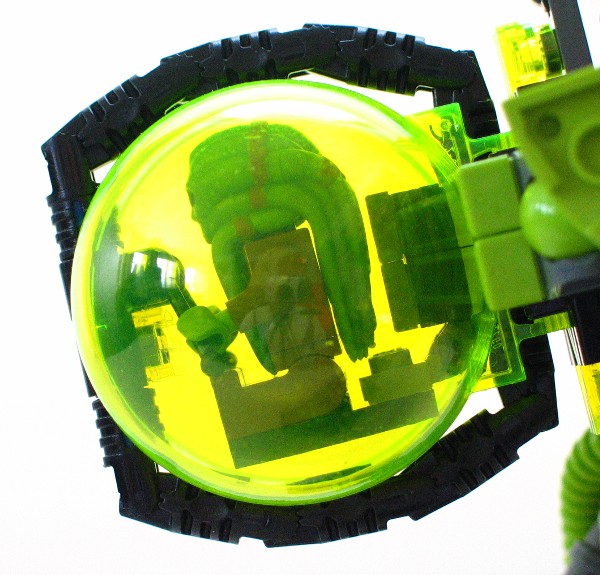 alien_racer_mech_004.jpg