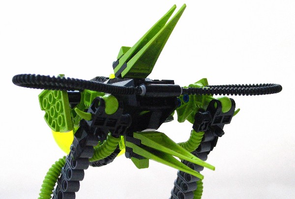 alien_racer_mech_006.jpg
